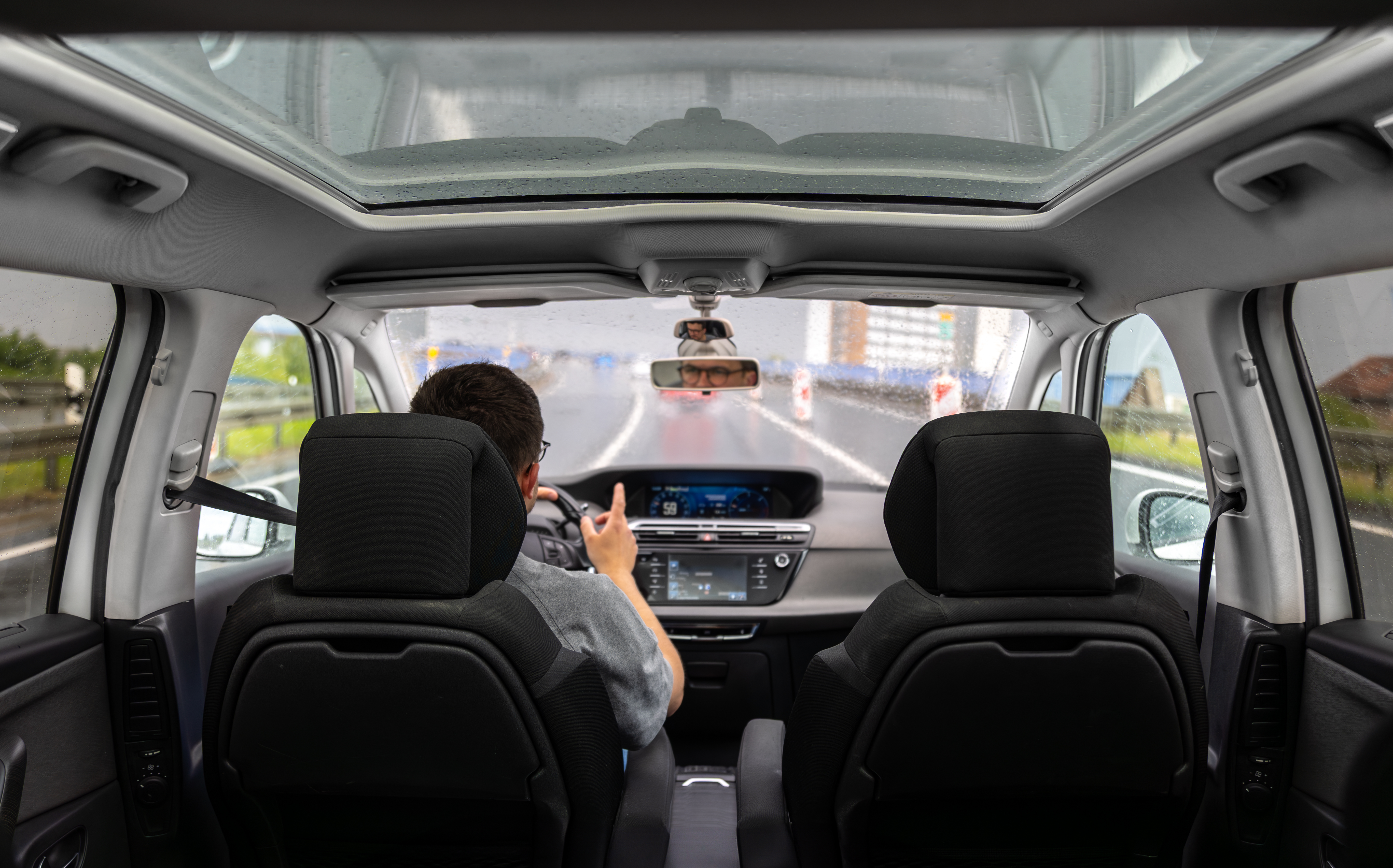 Luxury Event Transfer Vehicle
