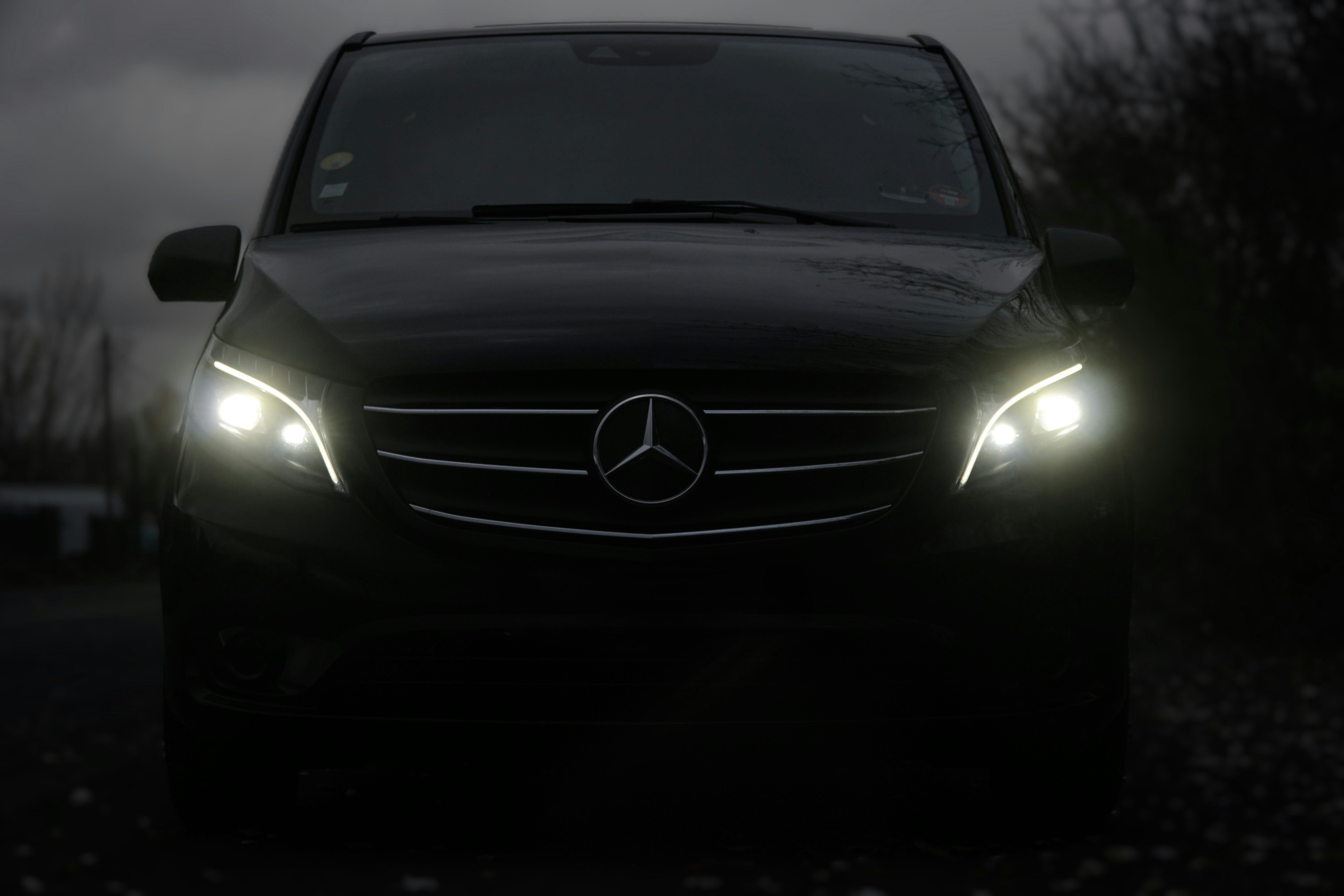 Luxury Long-Distance Transfer Vehicle - Praise Cars