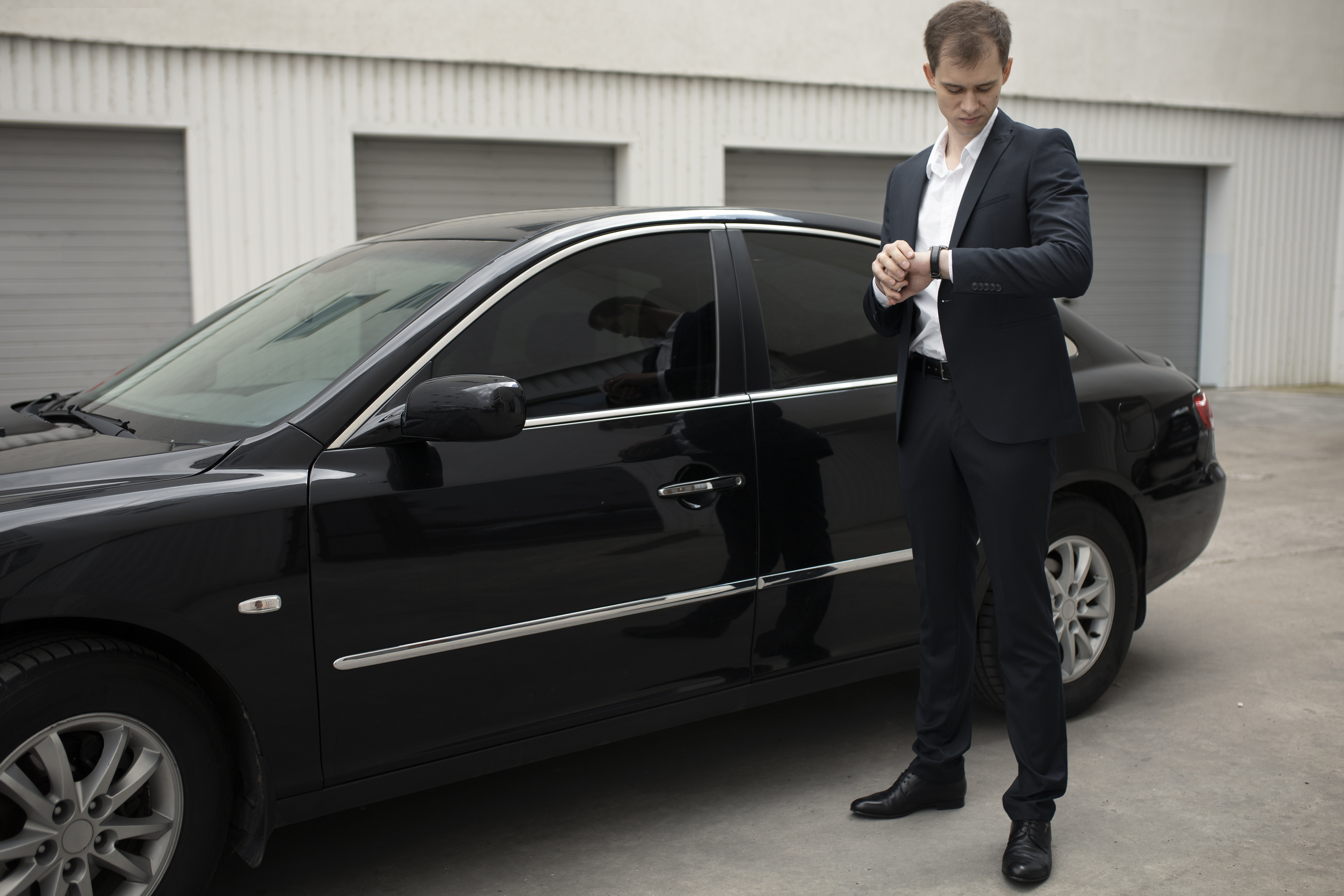 Luxury Chauffeur Service in Birmingham - Praise Cars